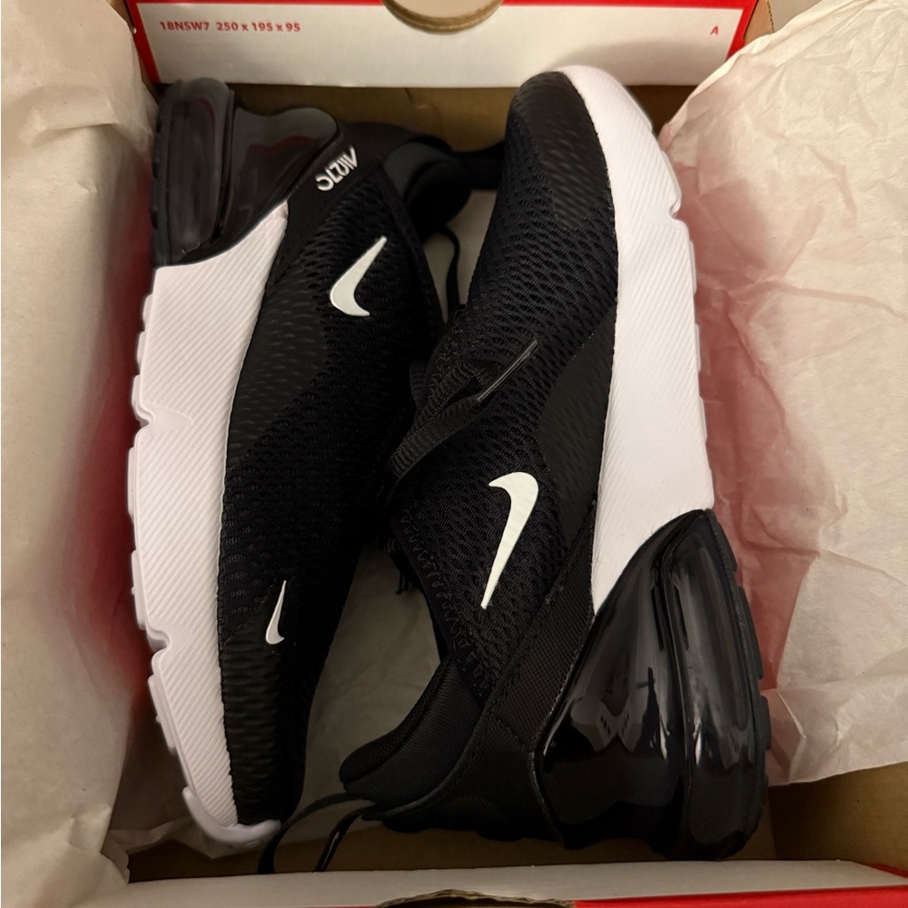 Nike Air Max 270